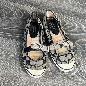 Coach Women's Black and Tan Flats